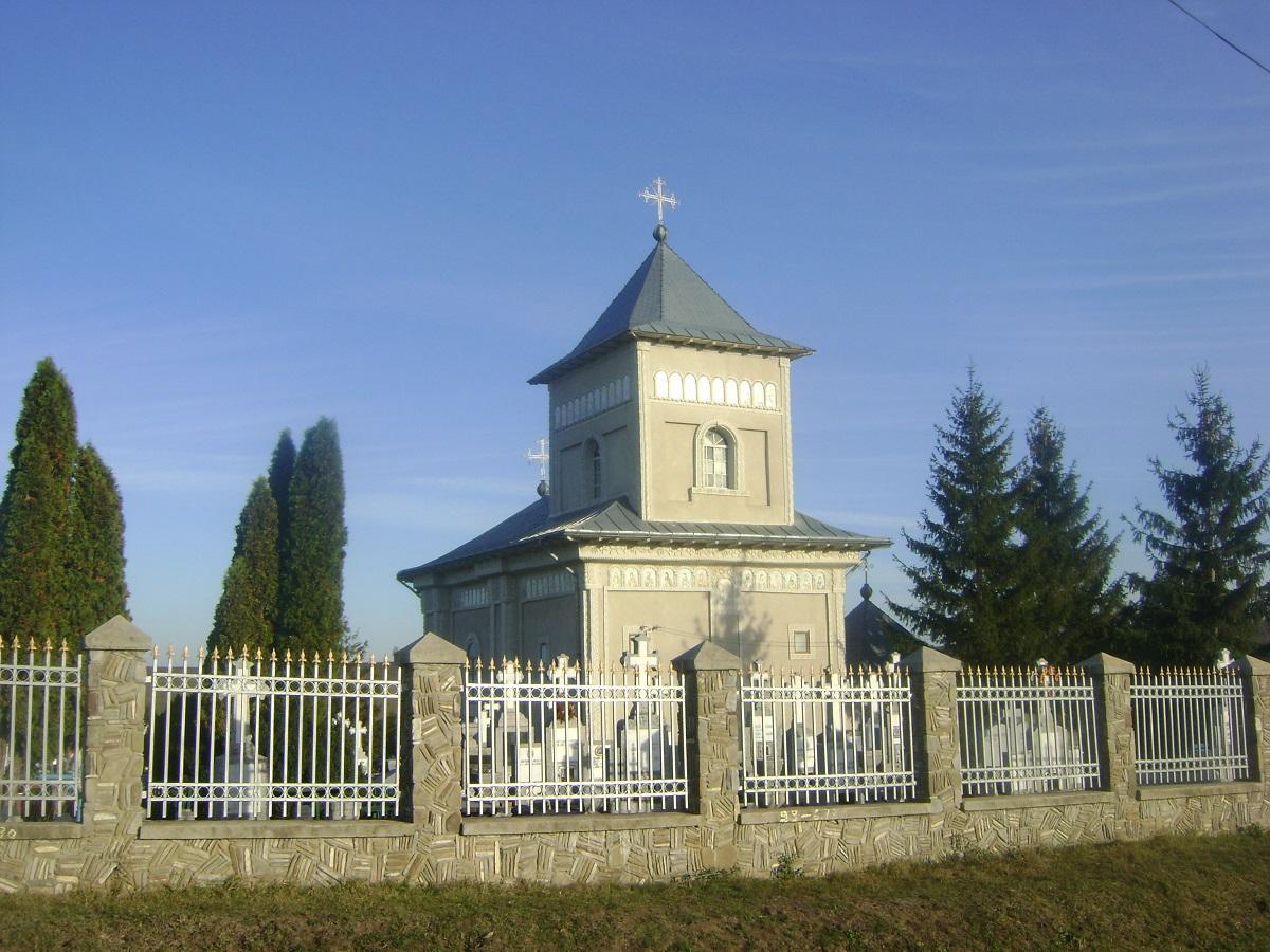 Biserica - vedere din stradă